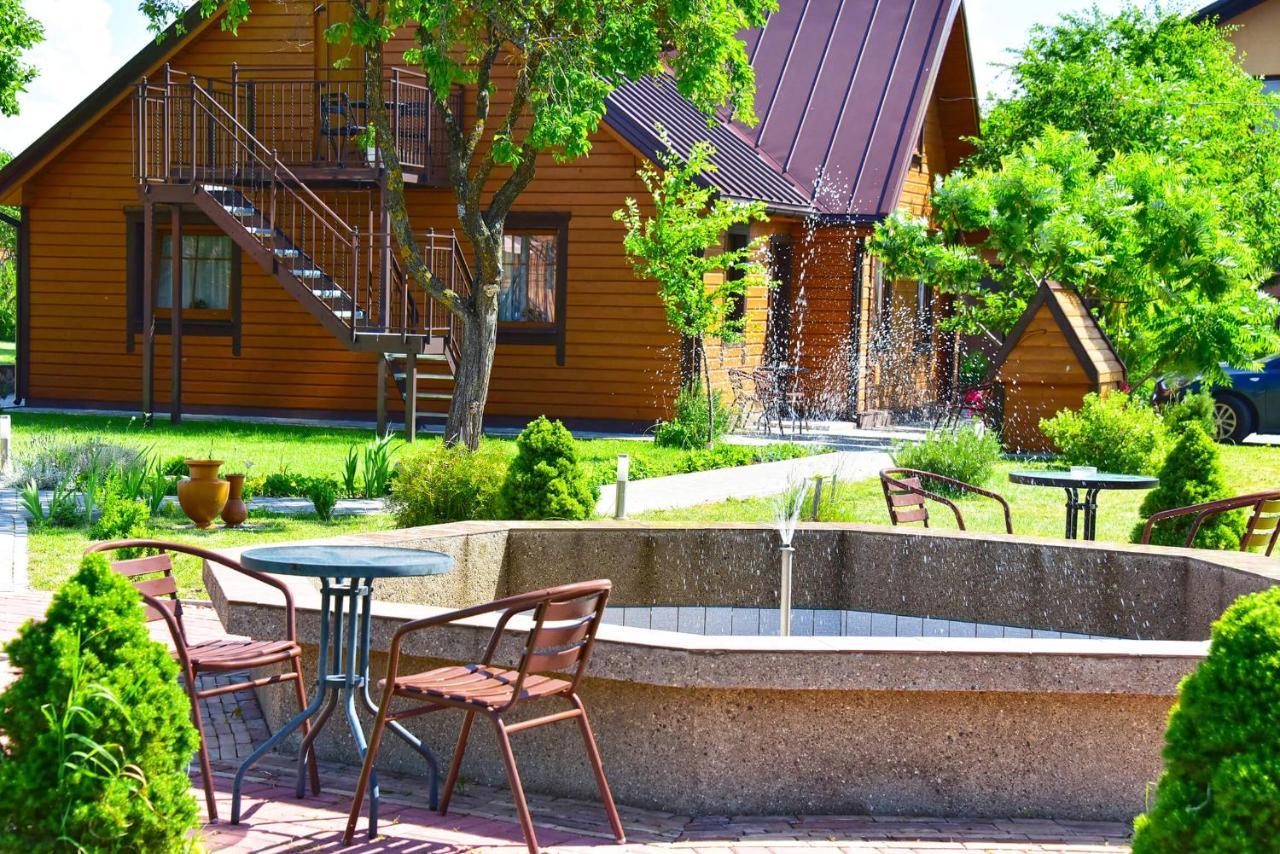 "Trakaitis" Nameliai Hotel Exterior photo